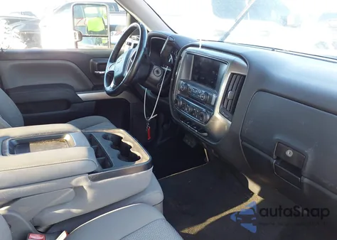 2015 Chevrolet Silverado 1500 1Lt z USA, uszkodzony, nr VIN 3GCUKREC1FG150559